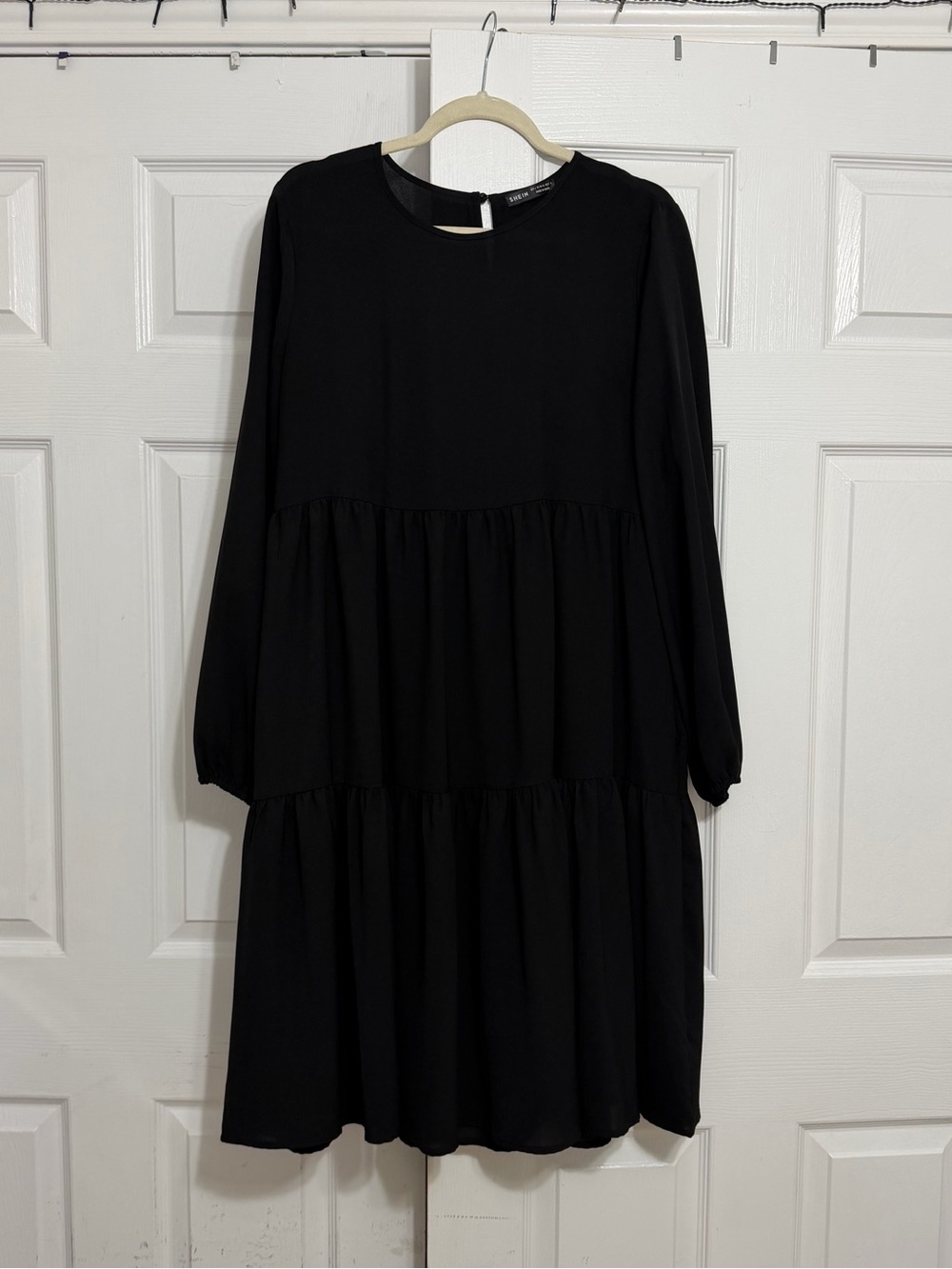 SHEIN Black Tiered Long Sleeve Dress
